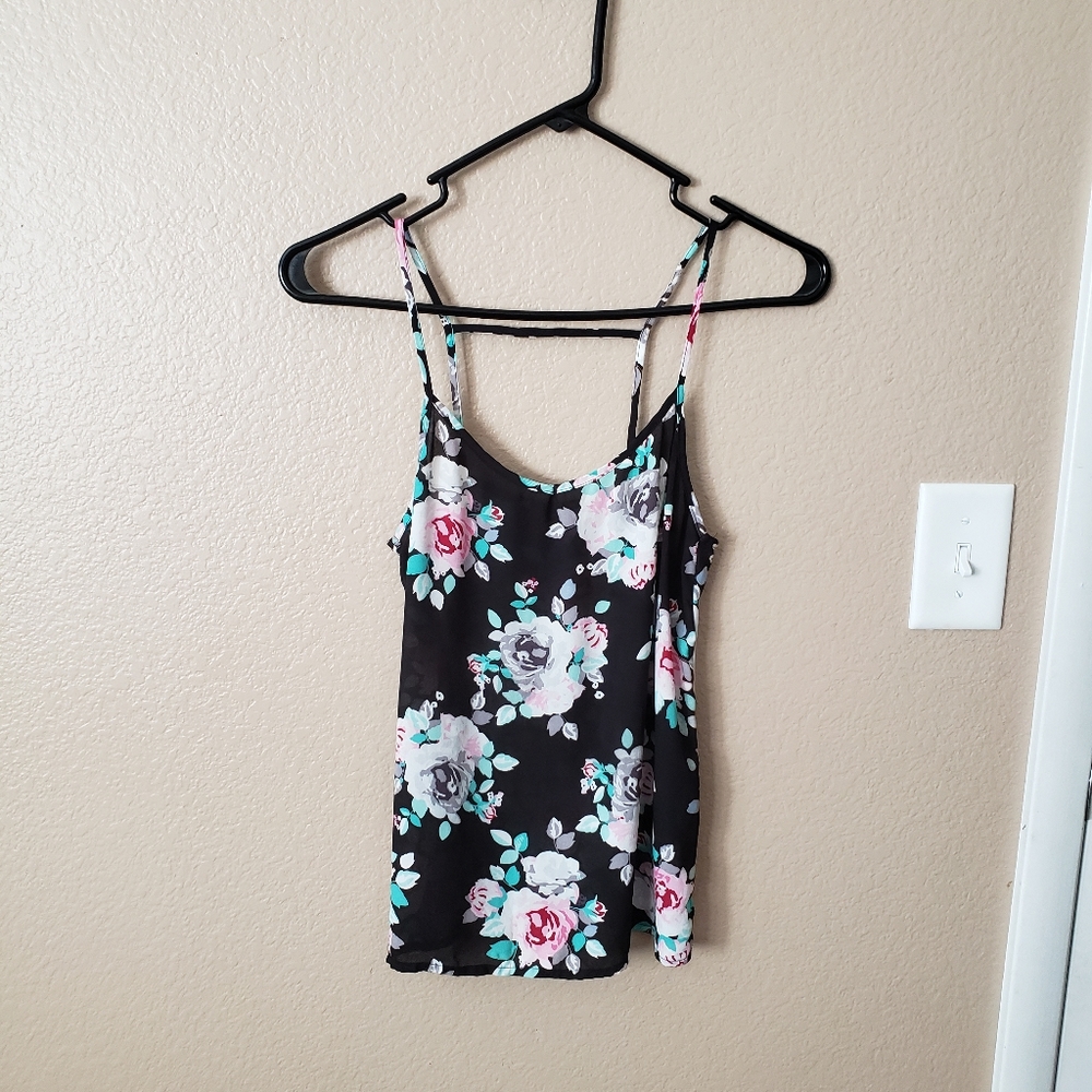Women's floral top Size XS